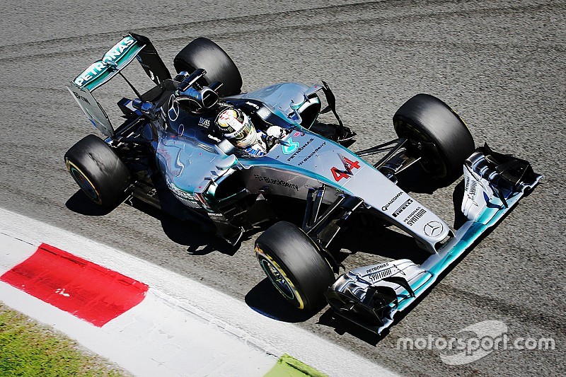 Mercedes méfiante après l’abandon de Nico Rosberg