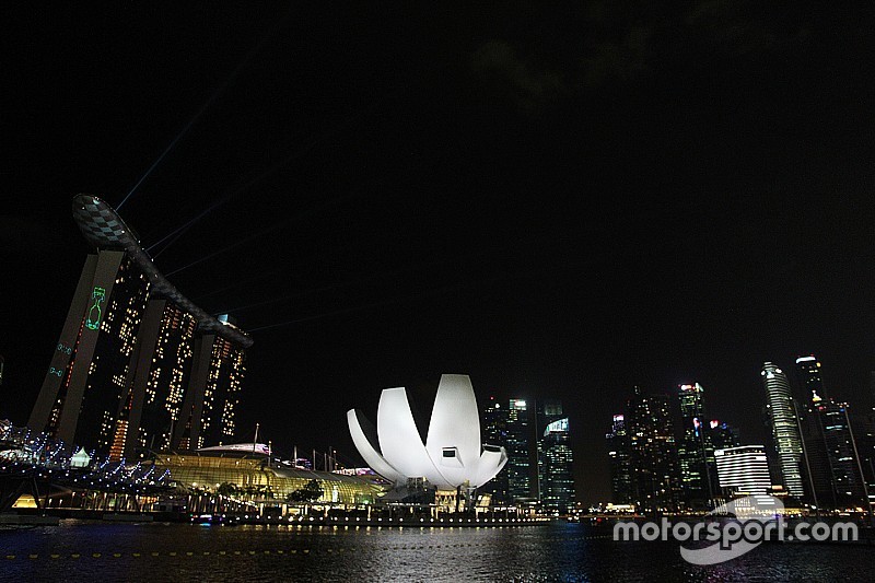 Singapore: la notte si illumina con DZ Engineering