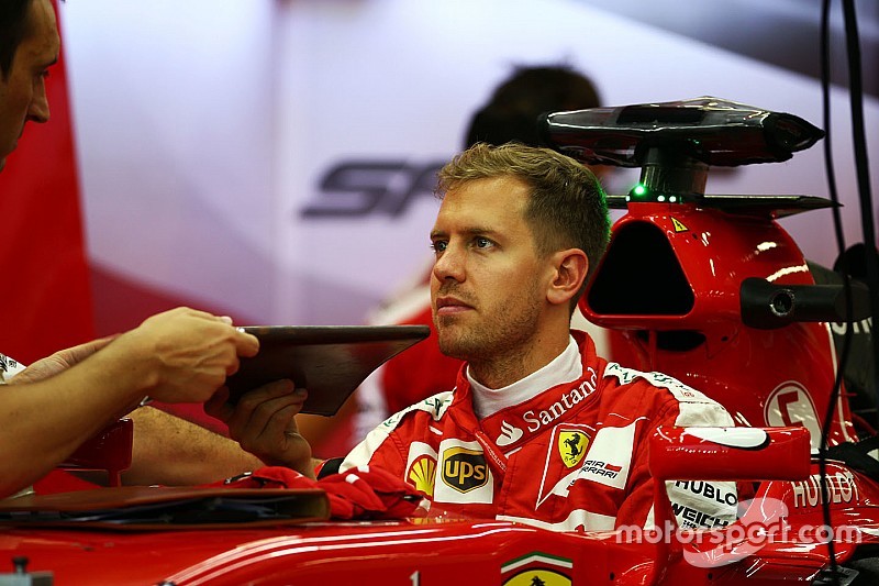 Vettel dice que un divorcio de Red Bull con Renault sería