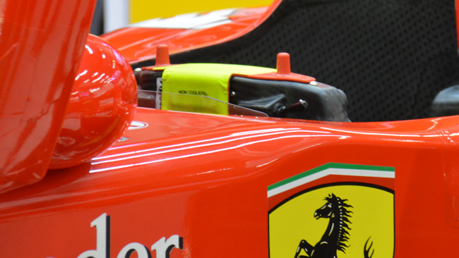 Ferrari: c'è una cover per proteggere il display digitale