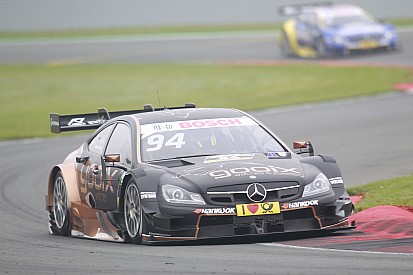 Wehrlein en mode défense sur le Nürburgring