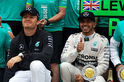 Rosberg es "realista" sobre sus chances tras el abandono de Rusia