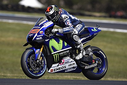 Lorenzo: "No podía arriesgarme a chocar con Márquez"