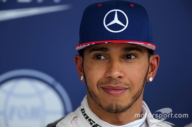 Hamilton remporte le GP de l'année et devient Triple Champion!