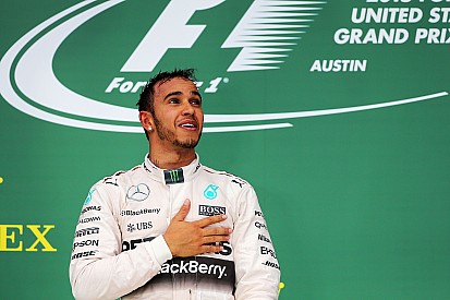 Hamilton celebra vitória 'estilo Senna': "eu nunca desisto"