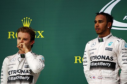Massa comenta sobre fase de Rosberg: "muda de equipe"