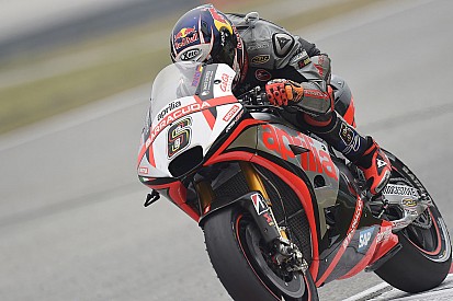 Aprilia in grande evidenza nella FP1 di Valencia
