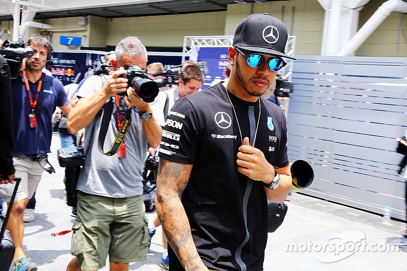 Lewis Hamilton beschädigte bei Unfall in Monaco nicht ein Auto, sondern drei
