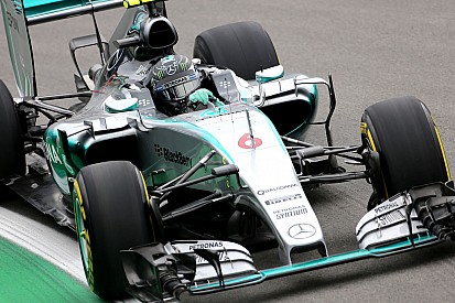 Rosberg se lleva la práctica 2 en Interlagos