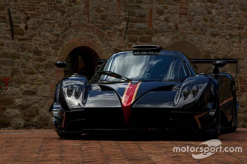 Bloedsnelle Pagani Zonda Revolucion pakt ronderecord Nordschleife