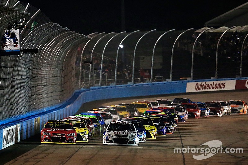 Phoenix: Dale Earnhardt Jr. gewinnt den kurzen Regen-Marathon