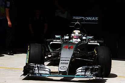 EL1 - Hamilton meilleur temps, petits ennuis pour Rosberg
