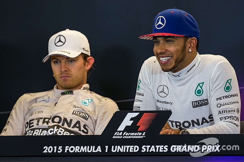 Lewis Hamilton: 'Nico klaagt nou eenmaal veel'