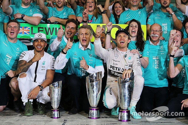 Analyse: Was Mercedes' 2015 meest dominante seizoen ooit?