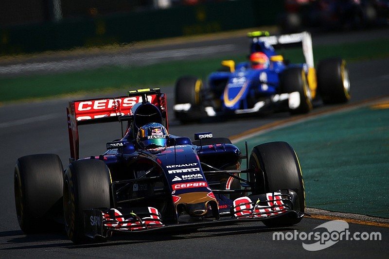 Sainz maakt zich zorgen over motor: 'Eerste GP het beste'