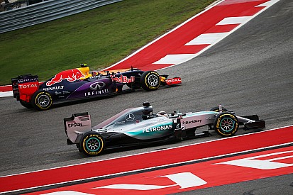 Red Bull может получить моторы Mercedes в 2017-м