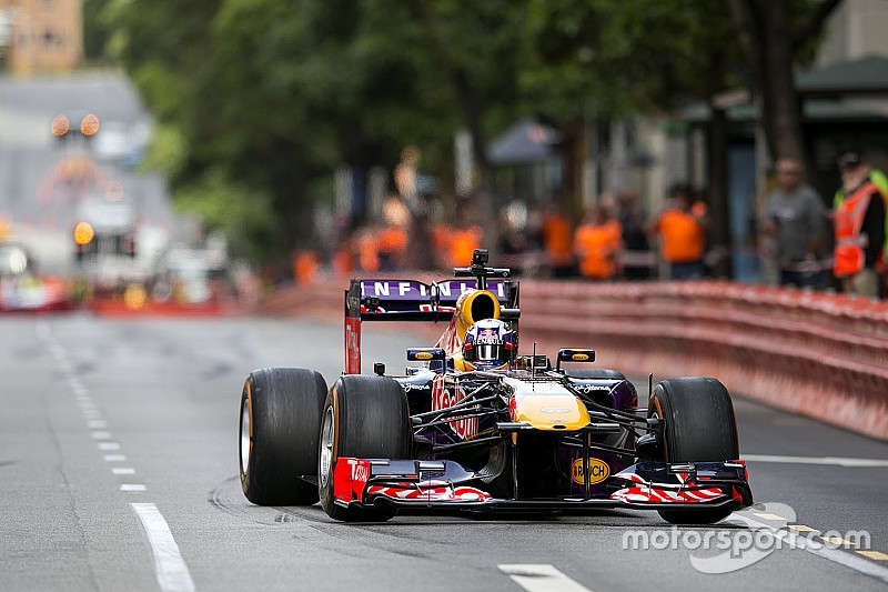 Red Bull presenta nuevo logo para temporada 2016 de F1