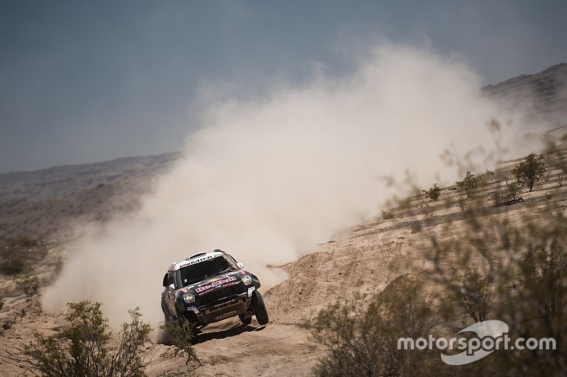 Dakar, Auto, Tappa 11: Nasser ci prova, Peter in difesa