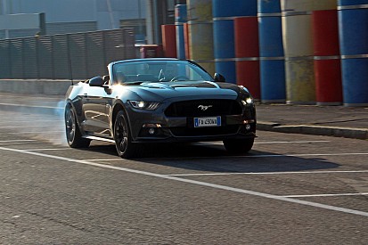 Ford Mustang, divertirsi o andar forte?