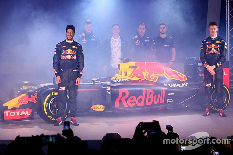 Presentata a Londra la livrea 2016 della Red Bull