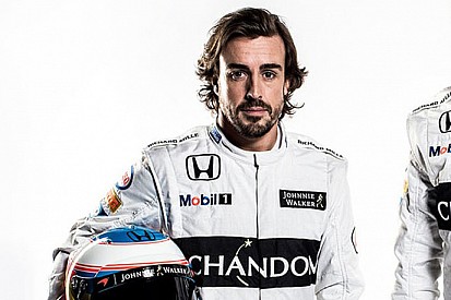 Alonso: "Aerodinamica fantasiosa e curata nel dettaglio"