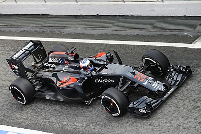 Boullier: "Abbiamo fatto un salto, ma per il motore chiedete a Honda"