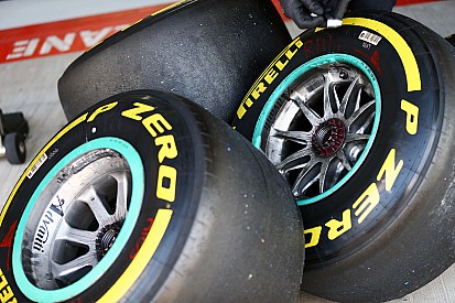 Pirelli marca estreia de pneu ultramacio na Fórmula 1
