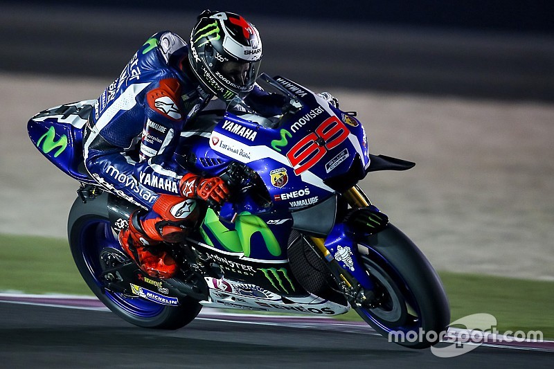 Qatar MotoGP: Lorenzo voor Rossi in openingstraining