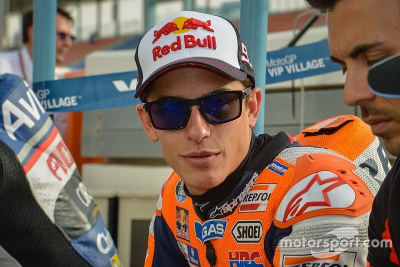“Con esta electrónica la moto no da ninguna vuelta igual”, explica Márquez