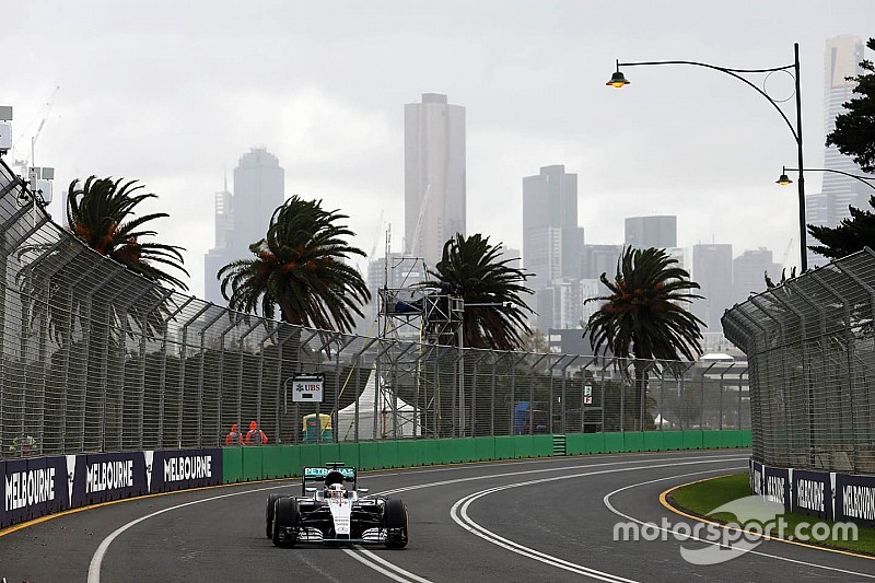 Grand Prix von Australien: Hamilton im ersten Training vorne