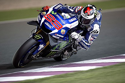 MotoGP Qatar: Lorenzo wint openingsrace