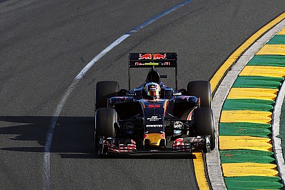 Para Jos, Max mostrou espírito lutador em briga com Sainz