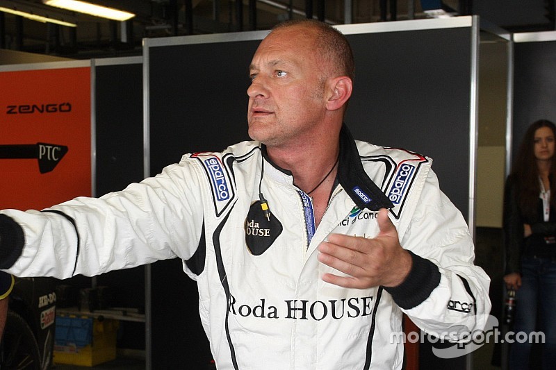 Davide Roda con l'Oregon Team nel Renault Sport Trophy RS.01