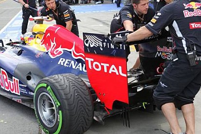 Vettel antrenmanlarda eski egzoz tasarımını kullanacak