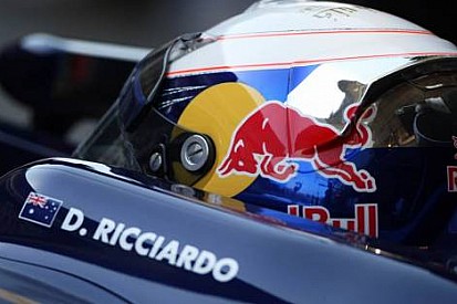 Ricciardo: Yani lastiklerle daha fazla zorlamalısınız