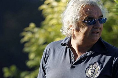 Briatore: F1 mühendislerin değil pilotların olmalı