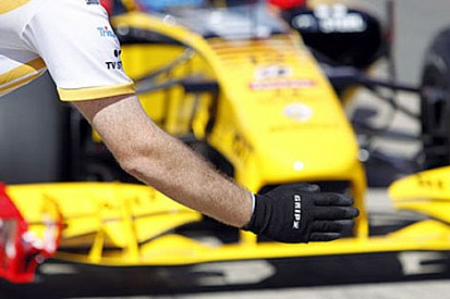 Renault hisselerini geri almak istiyor