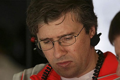 Eski Mclaren çalışanı Fry, Ferrari üniformasını giydi