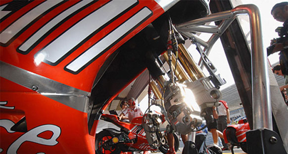 MotoGP - Ducati, karbon şasiyi test etti