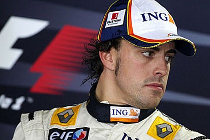 Alonso GPDA'ya ilgisiz kalan pilotlara tepki gösterdi