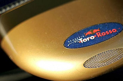Toro Rosso Türkiye'de eski araçla yarışacak