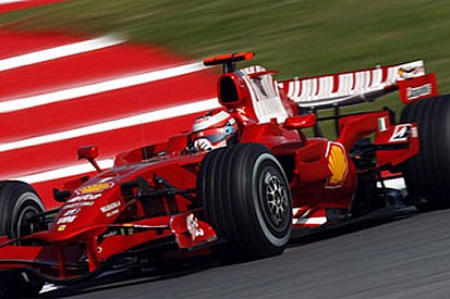 Raikkonen sıkı bir mücadele bekliyor