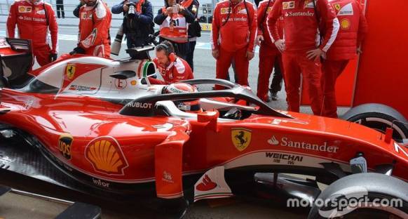 Ferrari Halo testine devam ediyor