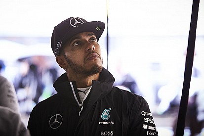 Hamilton neemt achterstand in kampioenschap niet licht op