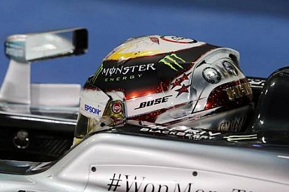 Wolff: 'Hamilton Rosberg'i yenmek için tüm imkanlara sahipti'