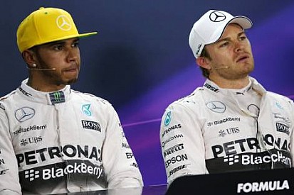 Rosberg: 'Hamilton sürüşüyle lastikleri bitirdi'