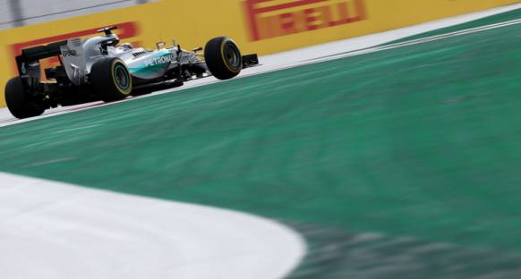 Hamilton: 'Meksika pisti çılgınca'