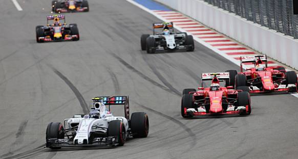 Bottas ve Raikkonen, Kaza İçin Birbirlerini Suçluyorlar