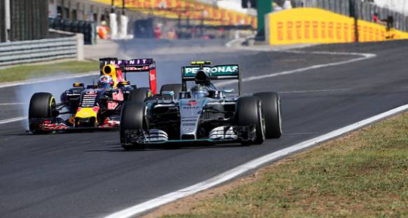 Red Bull, Renault'dan erken ayrılmayı tartışıyor