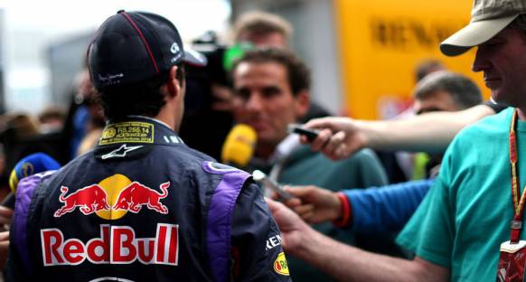 Ricciardo: Küçük adımlar atarak ilerlemeliyiz